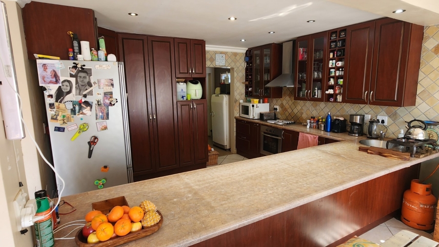 4 Bedroom Property for Sale in Dana Bay Western Cape
